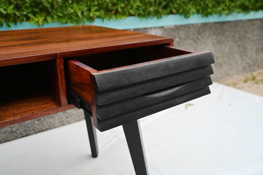 Desk with two drawers made of solid sheesham wood