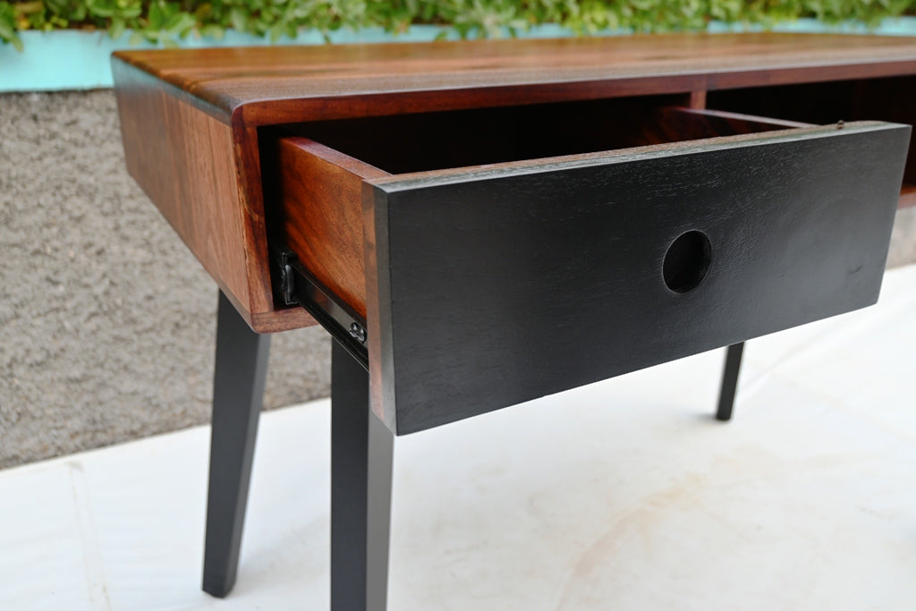 Desk with two drawers made of solid sheesham wood